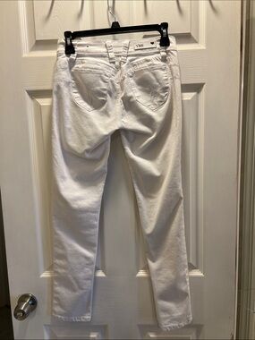 YMI Women's White Skinny Jeans - Wanna Betta Butt?